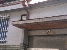 劣化した庇
