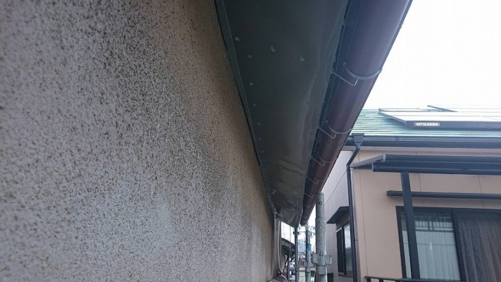 劣化した庇