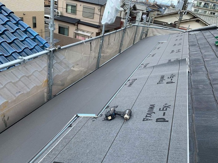 雨漏り修理・カバー工法