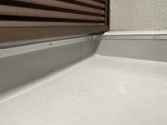 塩ビシート防水貼りつけ