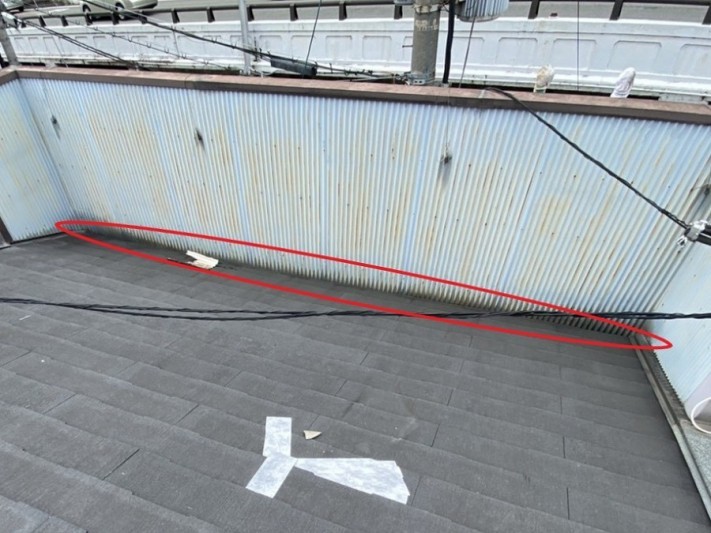 軒先から屋根下に雨水侵入