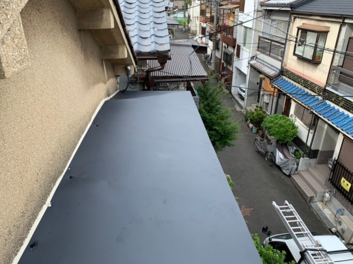 庇の塗装