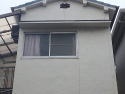 雨漏り補修完成前の外観