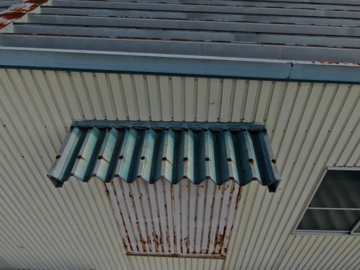 折半屋根の塗装工事