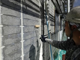 へーベルハウス 下塗り