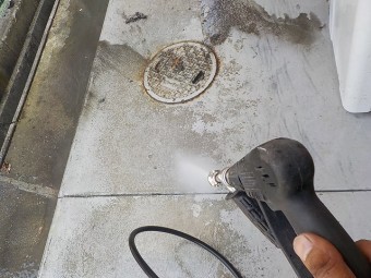 廊下土間高圧洗浄