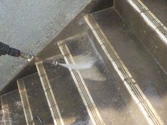 駅前ビル 塗装工事
