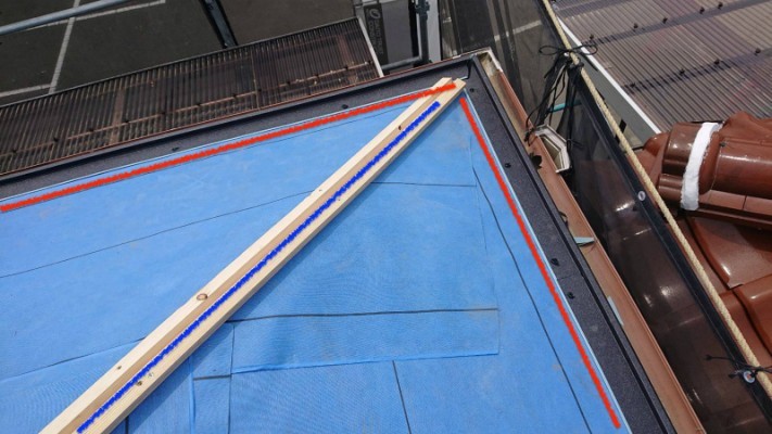軒先の金物取り付け
