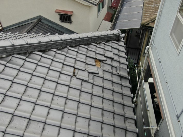 台風で瓦ずれの被害