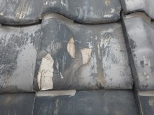 瓦表面の割れ