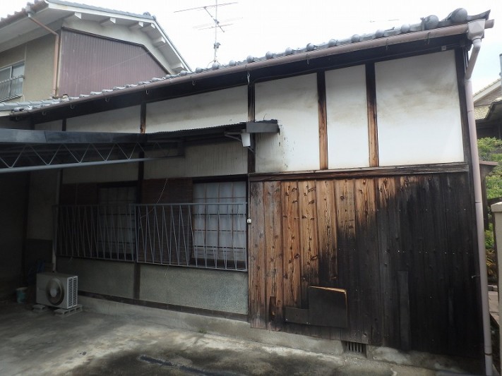 農家の家 トタン塗装