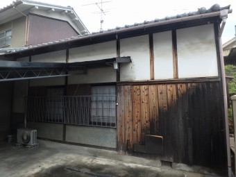 農家の家 トタン塗装