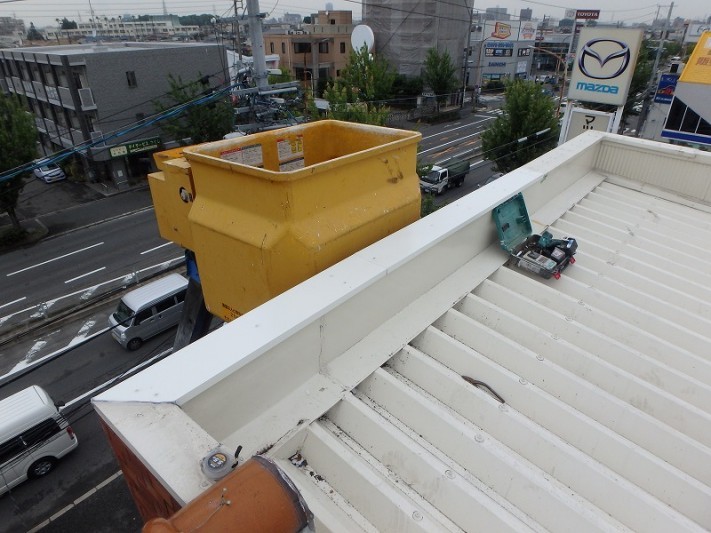 百舌鳥ビル 笠木補修
